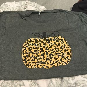 Pumpkin green tshirt sz 3X